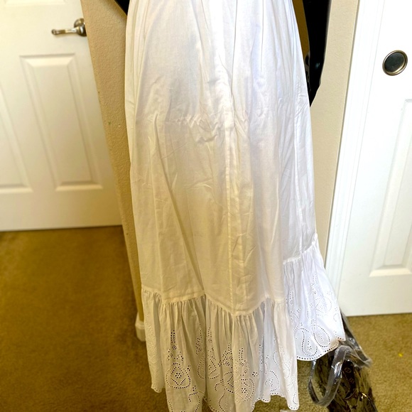 Perfect for Easter/mother’s day/and summer white long maci dress, sleeveless - Picture 10 of 16